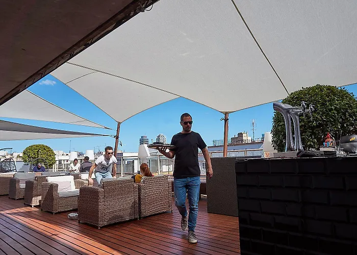 Ciutat De ホテル 3*